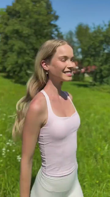 Débardeur Swan porté par @cosimabeil